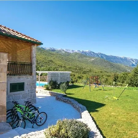 Willa Monteneze By Guide Zagvozd