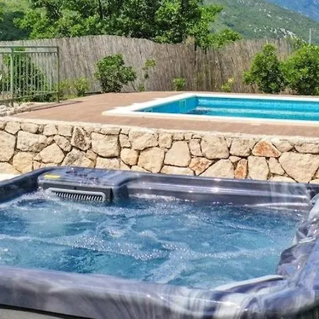 Monteneze By Guide Villa